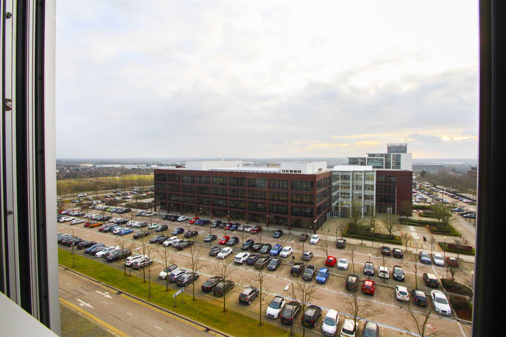 Manhattan House, Central Milton Keynes, Milton Keynes
